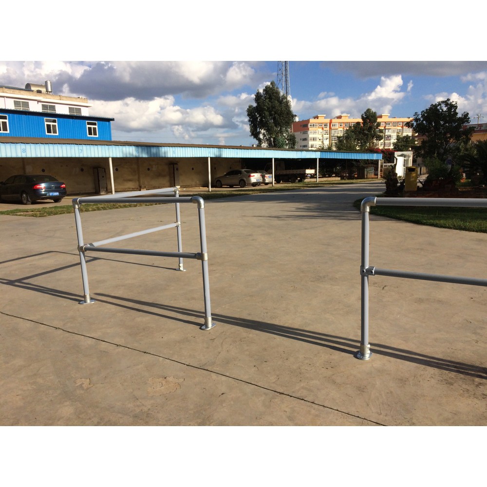 Rieles de seguridad KwikKit®, sobre esquina, longitud 1500 x 1500 mm, galvanizados